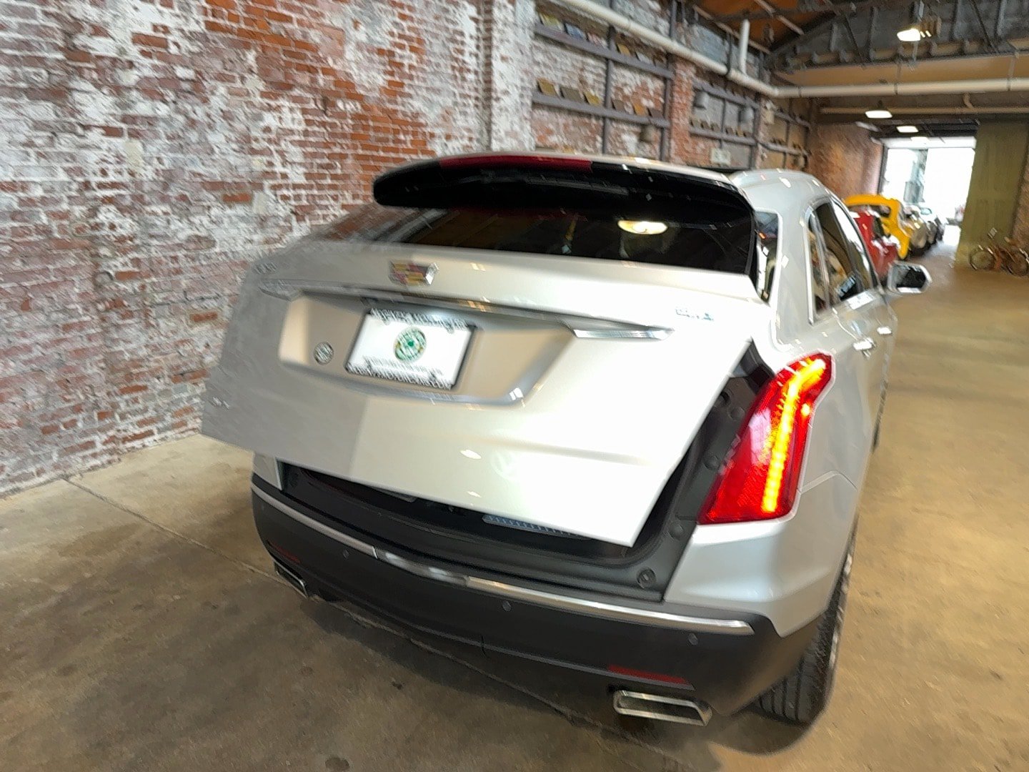 Used 2017 Cadillac XT5 Luxury w/ Driver Awareness Package AWD/4WD image 88