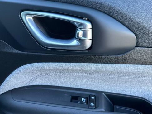 Used 2025 Jeep Compass Latitude w/ Convenience Group image 20