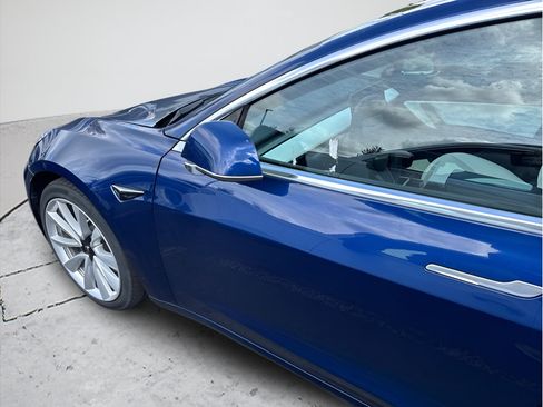 Used 2020 Tesla Model 3 Long Range AWD/4WD image 17