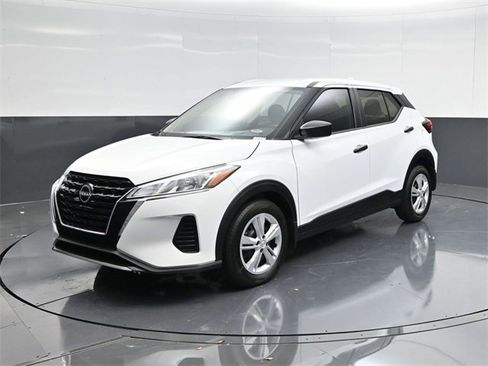 Used 2025 Nissan Kicks Play S image 7