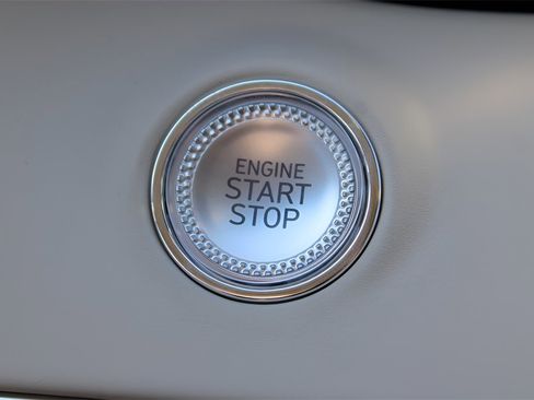 Used 2025 Genesis GV70 3.5T Sport w/ Sport Prestige Package image 30