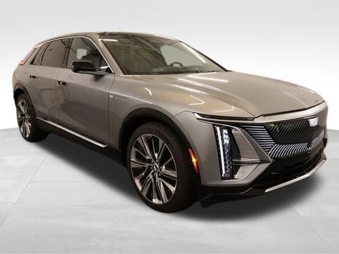New 2026 Cadillac Lyriq Signature Luxury image 1