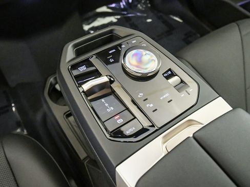 Used 2024 BMW iX xDrive50 AWD/4WD image 20