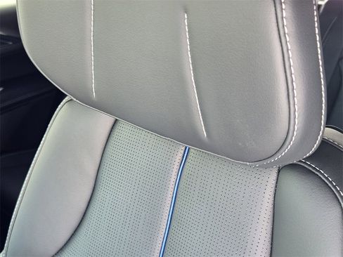 New 2025 Cadillac Lyriq Luxury image 16