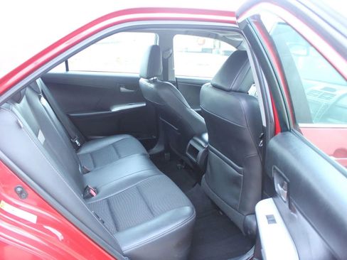 Used 2012 Toyota Camry SE image 8