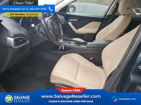 Used 2017 Jaguar F-PACE Premium image 9