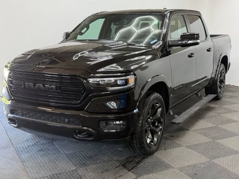 Used 2020 RAM 1500 Limited w/ Black Appearance Package AWD/4WD image 5