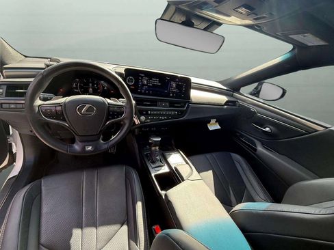 Used 2022 Lexus ES 350 F Sport w/ Accessory Package image 4