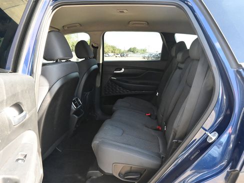 Used 2019 Hyundai Santa Fe SE image 18