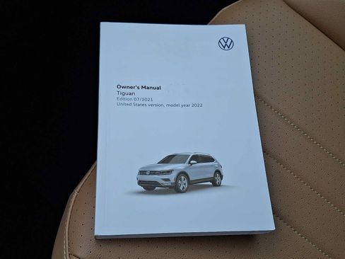 Used 2022 Volkswagen Tiguan SE AWD/4WD image 26