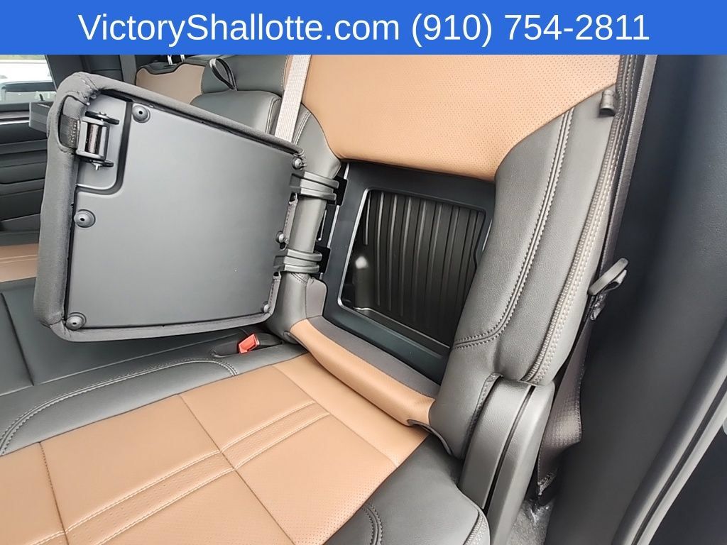 Used 2026 Chevrolet Silverado 2500 High Country w/ High Country Premium Package AWD/4WD image 29