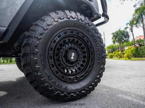 Used 2003 HUMMER H1 4-Door Open Top image 58