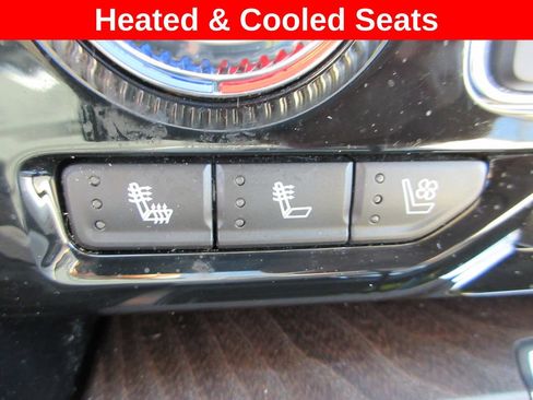 Used 2023 GMC Yukon XL Denali AWD/4WD image 21
