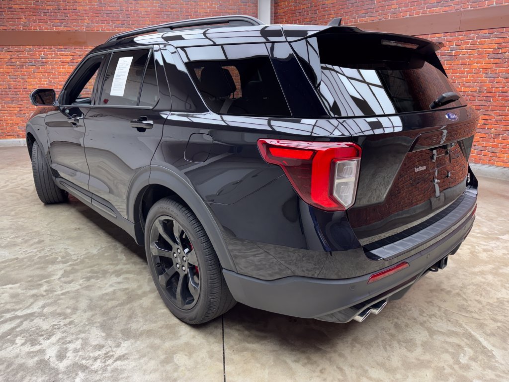 Used 2023 Ford Explorer ST w/ Equipment Group 401A AWD/4WD image 2