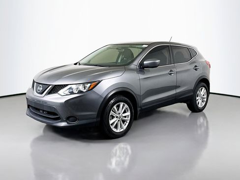 Used 2019 Nissan Rogue Sport S w/ Appearance Package image 4