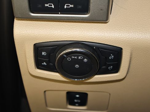 Used 2017 Ford F250 Lariat w/ Lariat Value Package image 47