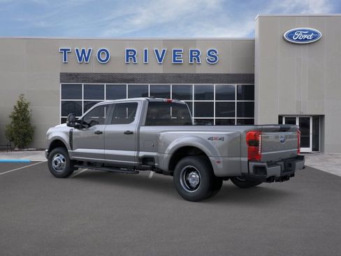 New 2026 Ford F350 4x4 Crew Cab DRW Super Duty image 4