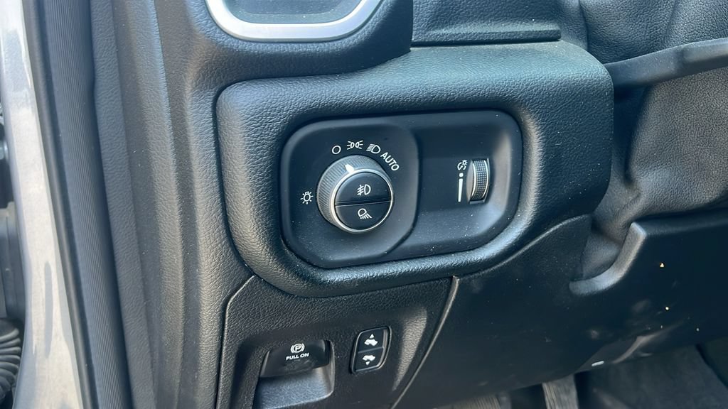 Used 2021 RAM 1500 Big Horn AWD/4WD image 11