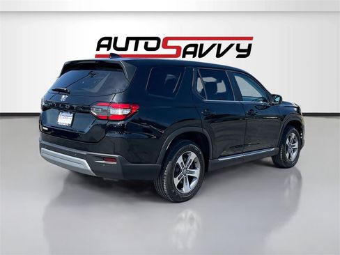 Used 2024 Honda Pilot EX-L image 7
