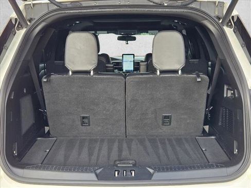 Used 2021 Ford Explorer ST w/ Equipment Group 401A image 6