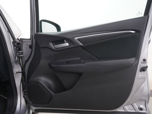 Used 2019 Honda Fit LX image 9