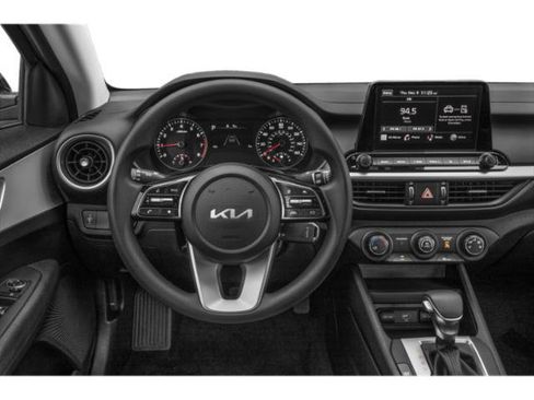 Used 2022 Kia Forte LXS FWD image 10