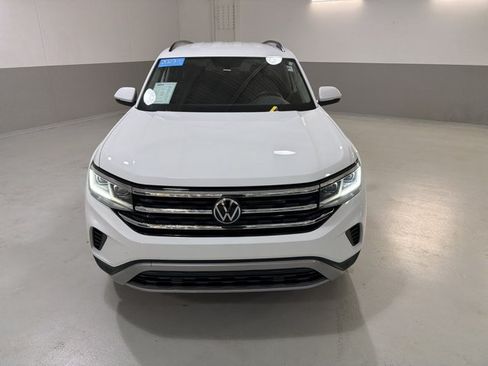 Used 2023 Volkswagen Atlas SE AWD/4WD image 3