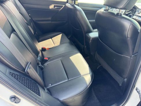 Used 2017 Lexus CT 200h w/ Seat Comfort Package image 11