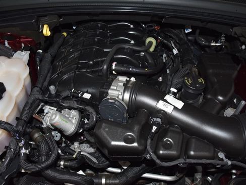 Used 2023 Jeep Grand Cherokee L Laredo AWD/4WD image 7