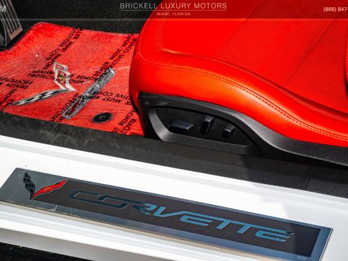 Used 2019 Chevrolet Corvette Z06 RWD image 65