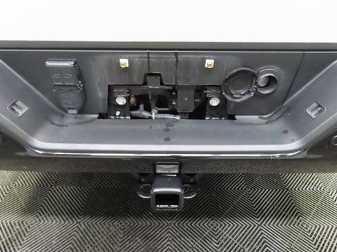 Used 2023 Chevrolet Silverado 1500 ZR2 image 46