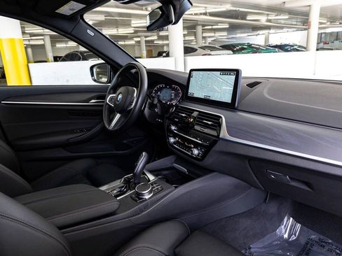 Certified 2023 BMW 540i w/ M Sport Package image 31