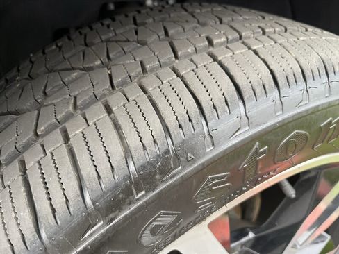 Used 2018 Chevrolet Tahoe Premier image 23