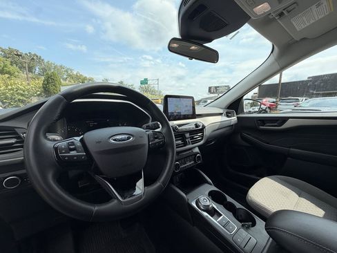 Used 2022 Ford Escape SE w/ Convenience Package AWD/4WD image 9
