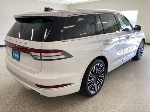 Used 2025 Lincoln Aviator Black Label image 5
