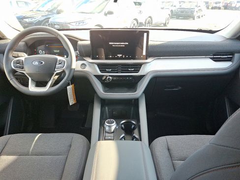 New 2026 Ford Explorer Active image 9