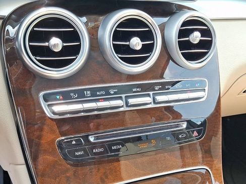 Used 2017 Mercedes-Benz GLC 300 image 11