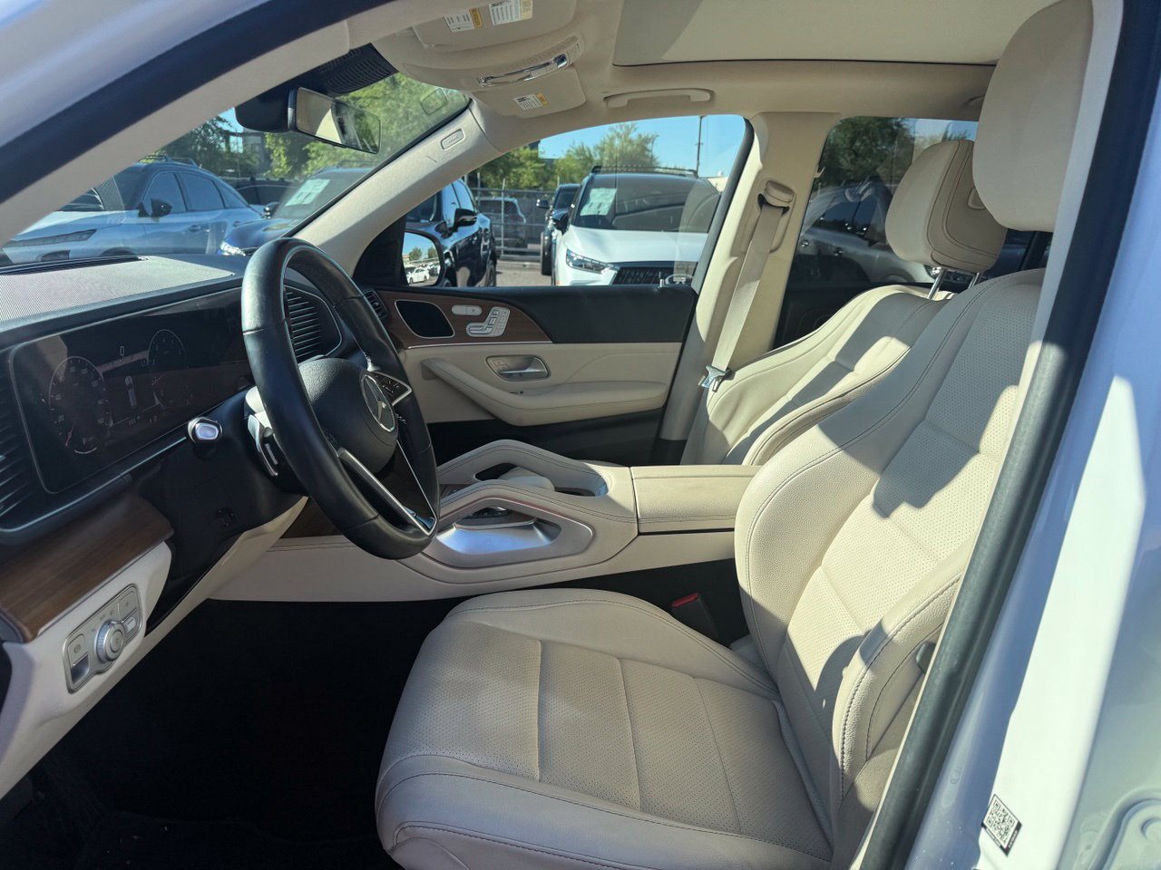 Used 2024 Mercedes-Benz GLE 350 4MATIC image 13