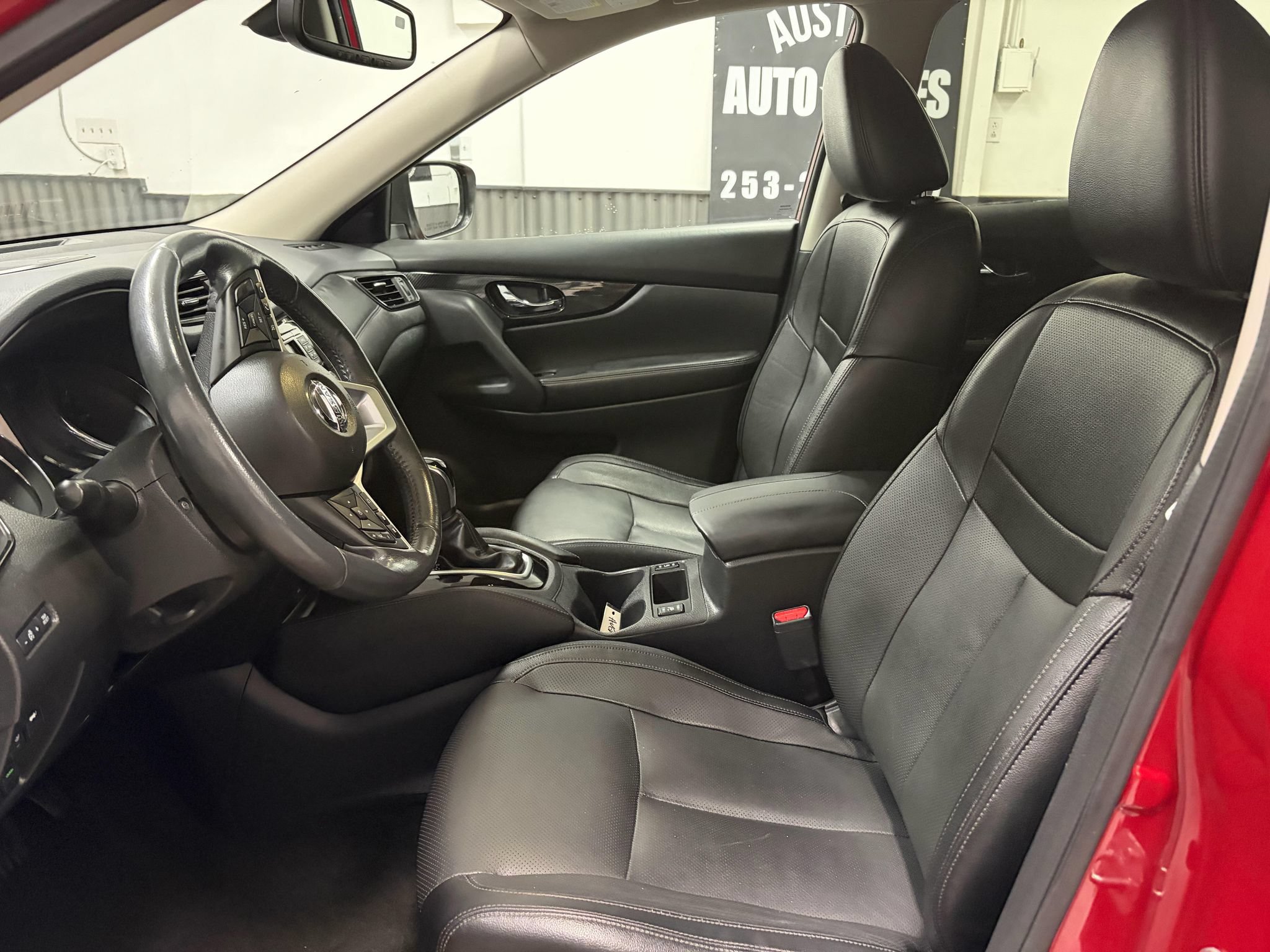 Used 2017 Nissan Rogue SL w/ SL Premium Package AWD/4WD image 19