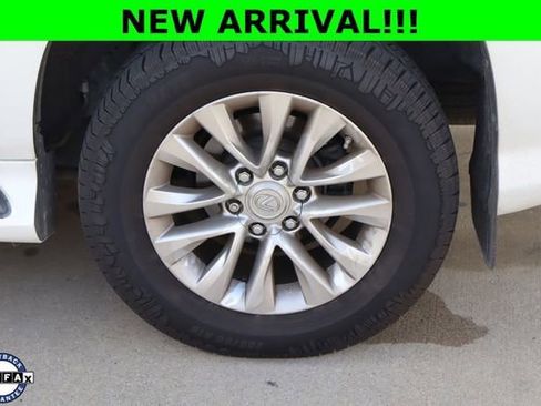 Used 2015 Lexus GX 460 w/ Premium Package AWD/4WD image 31