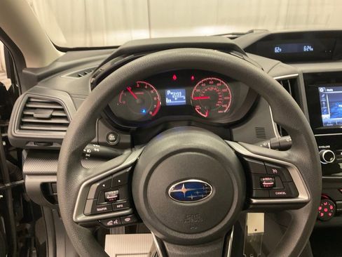 Used 2018 Subaru Impreza 2.0i image 12