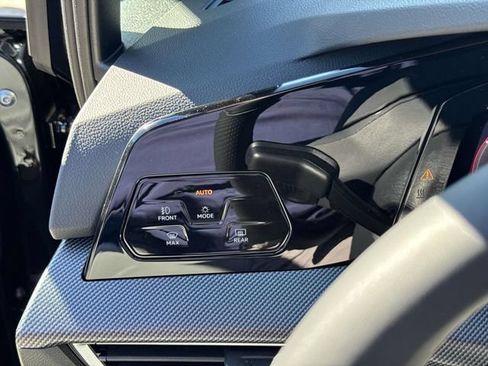 New 2026 Volkswagen GTI SE FWD image 19