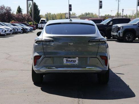 New 2025 Buick Envista Avenir image 5