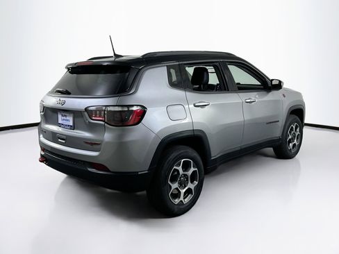 Used 2022 Jeep Compass Trailhawk image 5