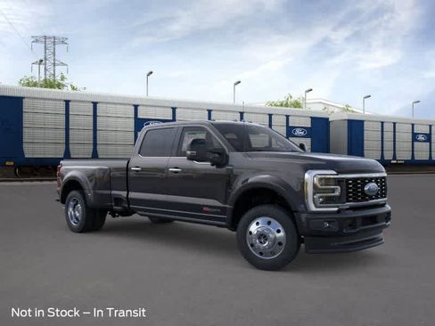 New 2026 Ford F450 Platinum w/ FX4 Off-Road Package AWD/4WD image 7