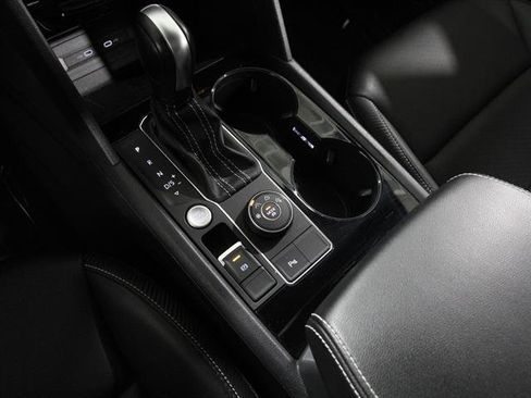 Used 2023 Volkswagen Atlas Cross Sport SEL image 14