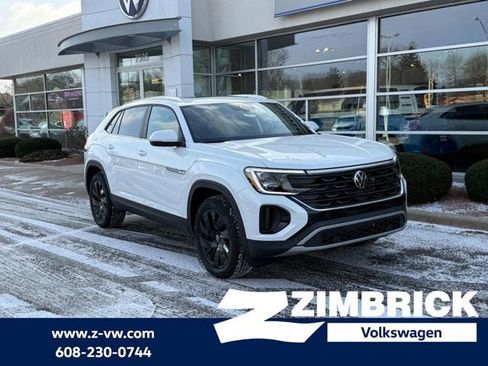 New 2026 Volkswagen Atlas Cross Sport SE AWD/4WD image 1