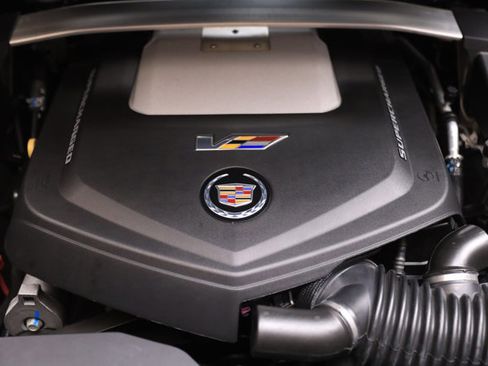 Used 2015 Cadillac CTS V RWD image 6