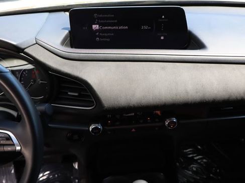 Used 2025 MAZDA CX-30 Carbon image 32