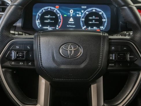 Used 2025 Toyota 4Runner TRD Off-Road Premium AWD/4WD image 15
